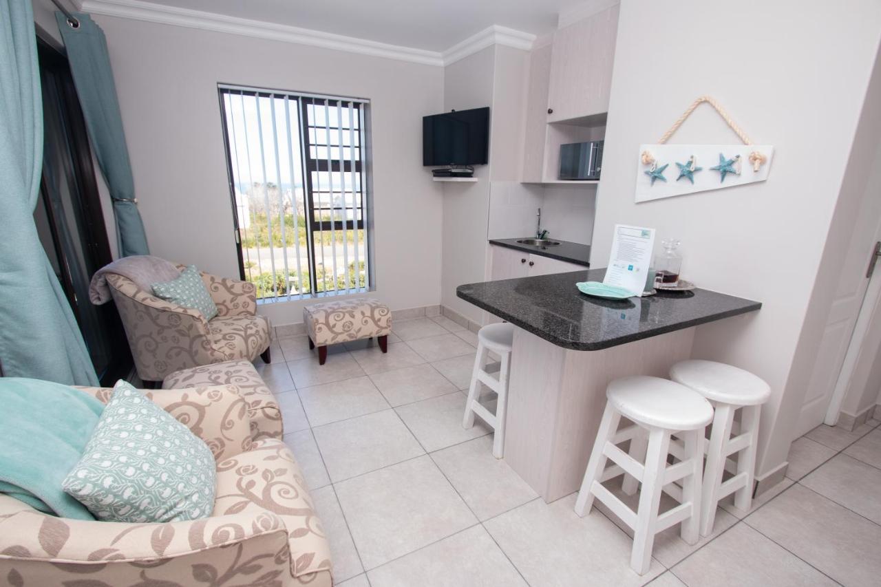 Van Den Berg'S Guesthouse Betty's Bay Eksteriør billede