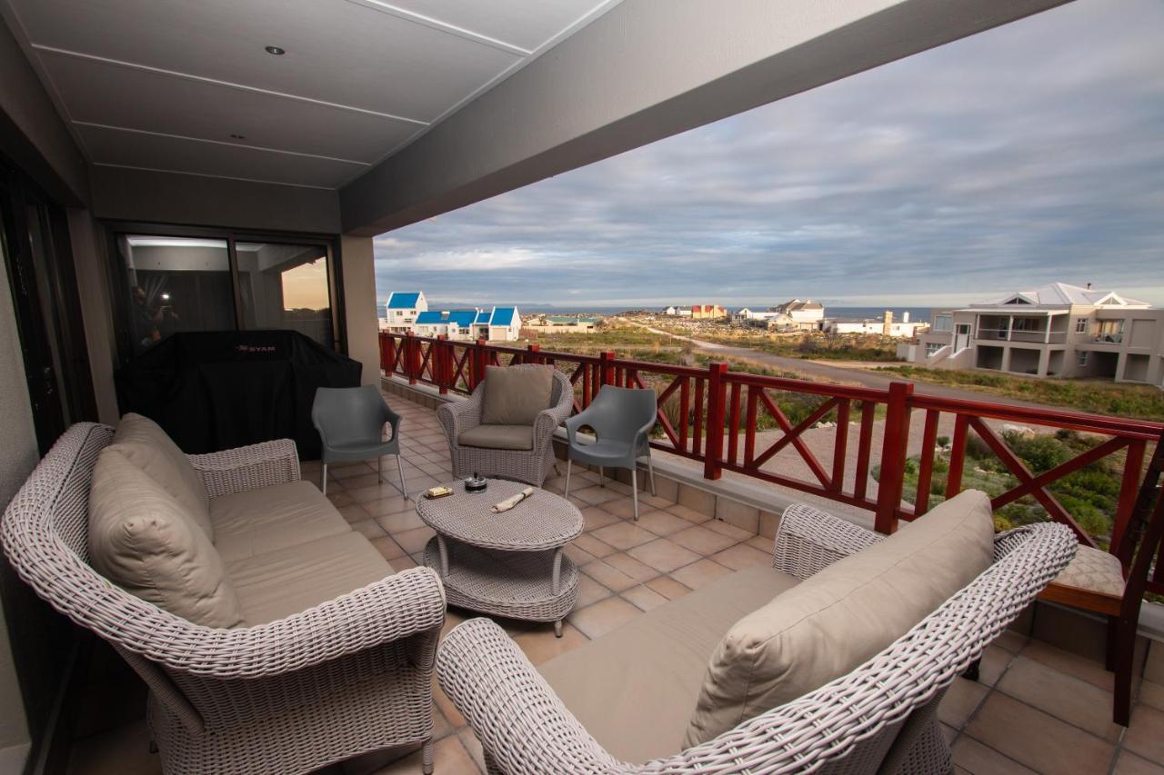 Van Den Berg'S Guesthouse Betty's Bay Eksteriør billede
